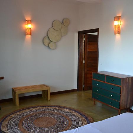 Kily House Hotel Morondava Exterior photo